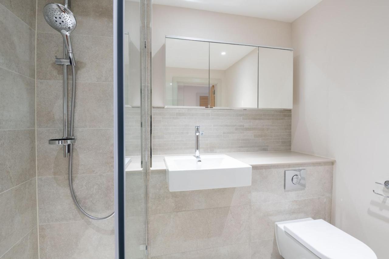 Elegant Victoria Home Close To Sloane Square By Underthedoormat London Eksteriør bilde